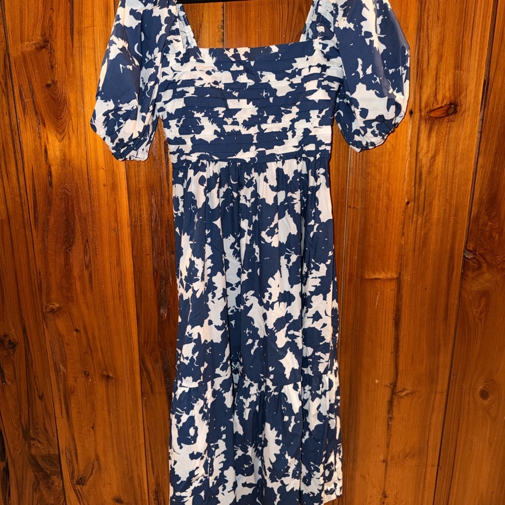Emerson poplin puff sleeve midi dress- M Tall (blue and white floral)